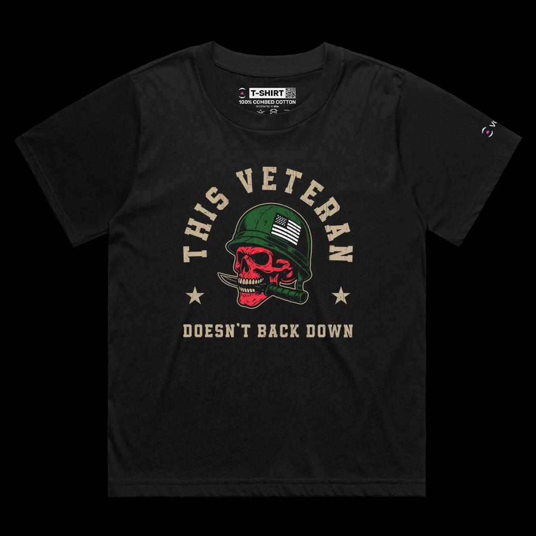 VOICEART Black Female Loose US Veteran No Backing Down Graphic Tee for 4th of July Short Cotton Shirt for Men and Women v1
