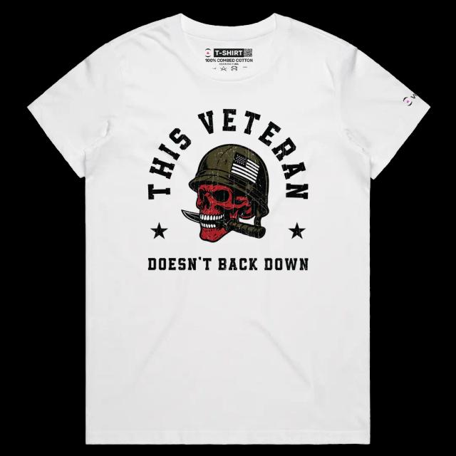 VOICEART White Female Regular US Veteran No Backing Down Graphic Tee for 4th of July Short Cotton Shirt for Men and Women v1