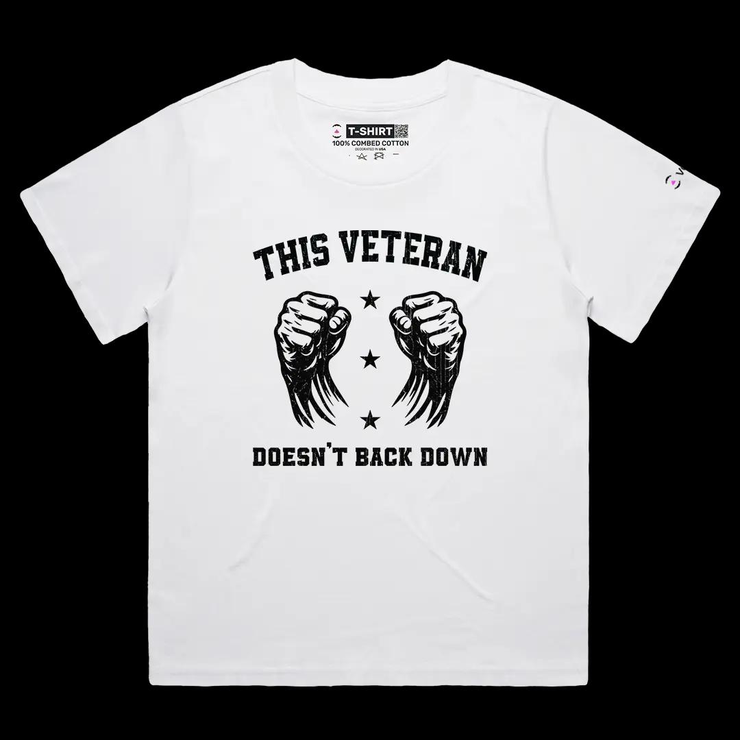 VOICEART White Female Loose US Veteran No Backing Down Graphic Tee for 4th of July Short Cotton Shirt for Men and Women v2