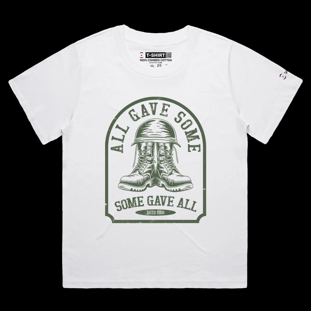 VOICEART White Female Loose Soldier Tribute Patriotic Graphic Tee Short Sleeve T-Shirt for Men and Women